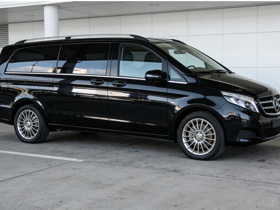 机场高铁接送专用车